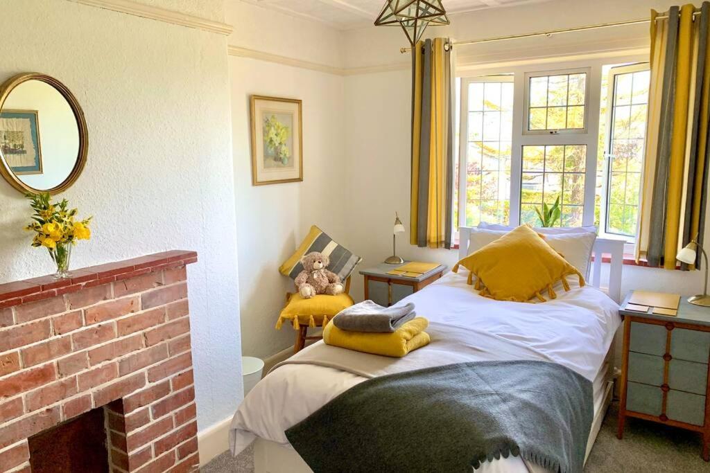 Hectors House Comfortable 4 Bed House In Mature Gardens Yelverton Luaran gambar