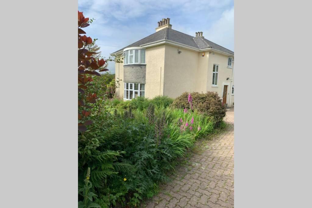 Hectors House Comfortable 4 Bed House In Mature Gardens Yelverton Luaran gambar