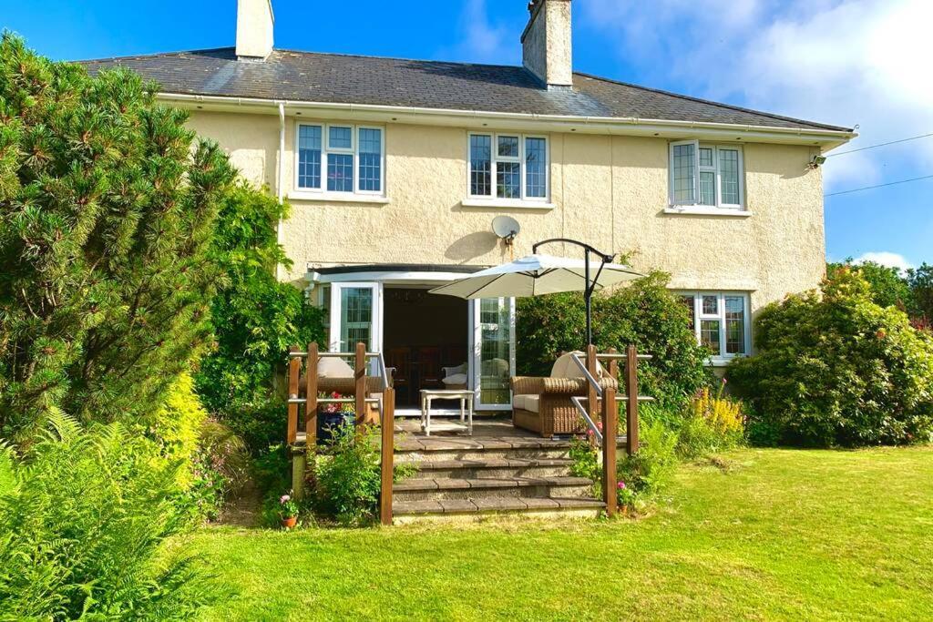 Hectors House Comfortable 4 Bed House In Mature Gardens Yelverton Luaran gambar